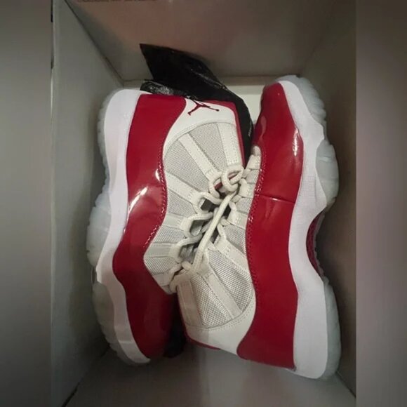 Air Jordan 11 Retro ‘Cherry